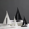 Maritieme Sculpturen - Elegante Zeilboot Decoratie