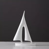 Maritieme Sculpturen - Elegante Zeilboot Decoratie