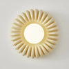 LumenArt - Elegante lampada da parete in resina artificiale di alta qualità per spazi abitativi moderni