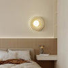 LumenArt - Elegante lampada da parete in resina artificiale di alta qualità per spazi abitativi moderni