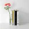 Heldere boekenvase