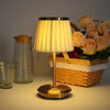 ElegantGlow - Lampada da tavolo raffinata con paralume in tessuto