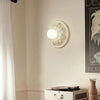 Lumière - Elegante lampada da parete in resina artificiale per ambienti domestici caldi