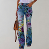 FLAIRE JEANS MIT EINEM HAUCH VON RETRO UND MODERNEM TWIST