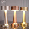 Elegante Lampada LED Wireless – Trasforma il tuo Spazio!