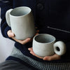 Elegante Steingut-Tasse - Für warme Getränke und mehr