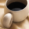 Elegante Steingut-Tasse - Für warme Getränke und mehr