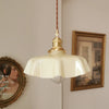 Aggiungi un tocco di eleganza al tuo interno con la lampada a sospensione in ottone FrenchElegance
