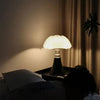 RetroLuxe - Illuminazione Classica con Tecnologia Moderna