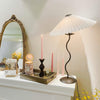 ModernWave Lampada - Illuminazione Artistica e Elegante