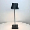 Lampada da tavolo LED wireless – Illuminazione flessibile per spazi abitativi moderni