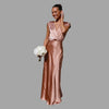 Zavando - Elegantes Satin-Abendkleid mit tiefem Ausschnitt