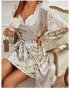 LuxeNight - Set Camicia da Notte e Accappatoio in Raso