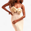 SALOMI | Maxi-jurk met Textuur en Oversized Corsages - Moeiteloze Eleganties