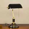 LuxeLume - Elegante lampada da tavolo in vetro per illuminazione senza tempo