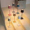 Lampada LED wireless alla moda - Lampada da tavolo LED wireless