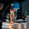 Lampada LED wireless alla moda - Lampada da tavolo LED wireless